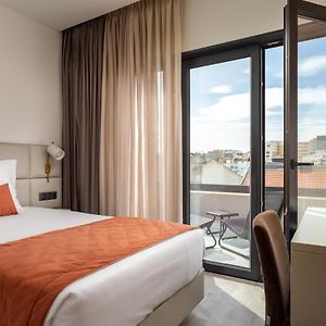Single Room Balcony